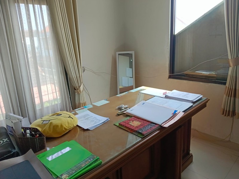 Rumah cantik siap huni tengah Kota di Graha indah lokasi strategis dekat jalan raya Cimindi , harga paling terbaik