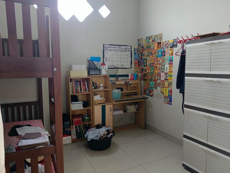 Rumah cantik siap huni tengah Kota di Graha indah lokasi strategis dekat jalan raya Cimindi , harga paling terbaik