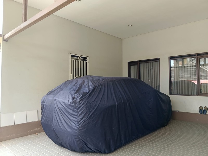 Rumah cantik siap huni tengah Kota di Graha indah lokasi strategis dekat jalan raya Cimindi , harga paling terbaik