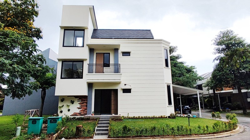 Jarang Ada. Rumah Mewah bangunan mandiri Eminent Prestigia, BSD