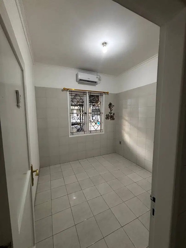 Hot Rent. Rumah bagus Delatinos Santiago, BSD