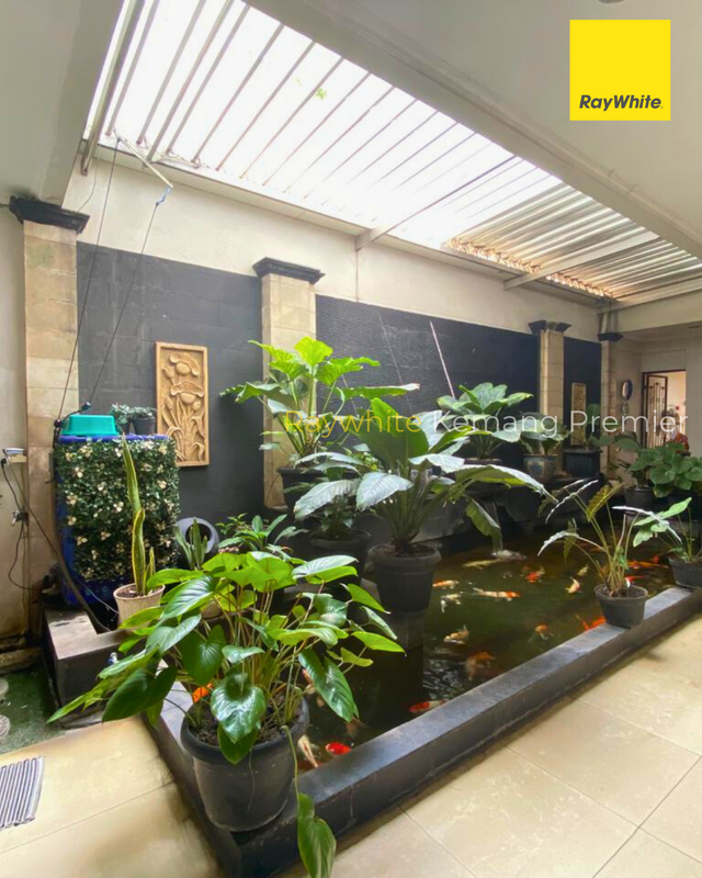 DIJUAL : Rumah Mewah Klasik-Mediterania di Cilandak selangkah dari Mall CITOS 