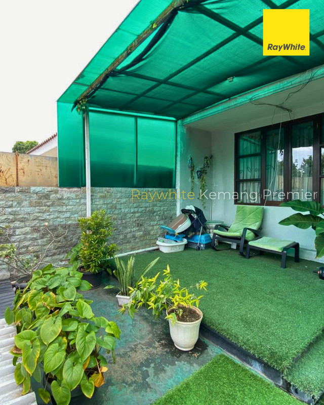 DIJUAL : Rumah Mewah Klasik-Mediterania di Cilandak selangkah dari Mall CITOS 