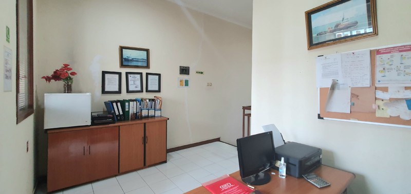 Ruko rapih ex kantor di Kelapa Hibrida Raya, Kelapa Gading