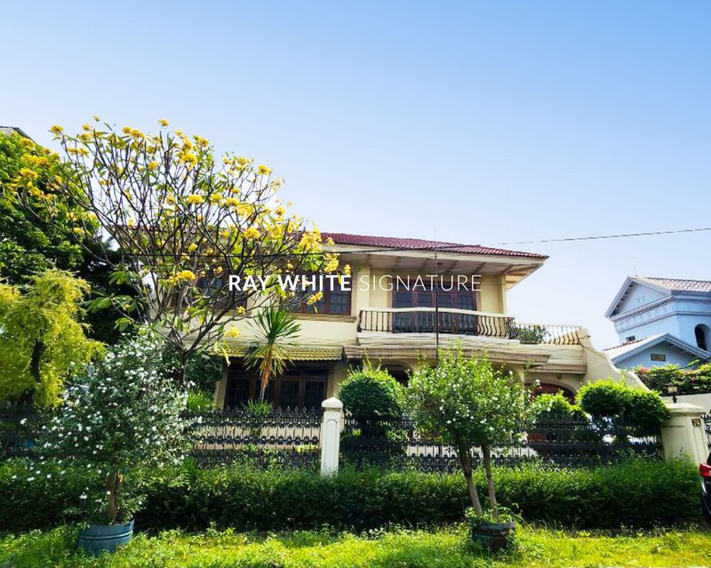 Rumah Hook di Cempaka Putih Tengah Cocok Dibangun Kost atau Town House