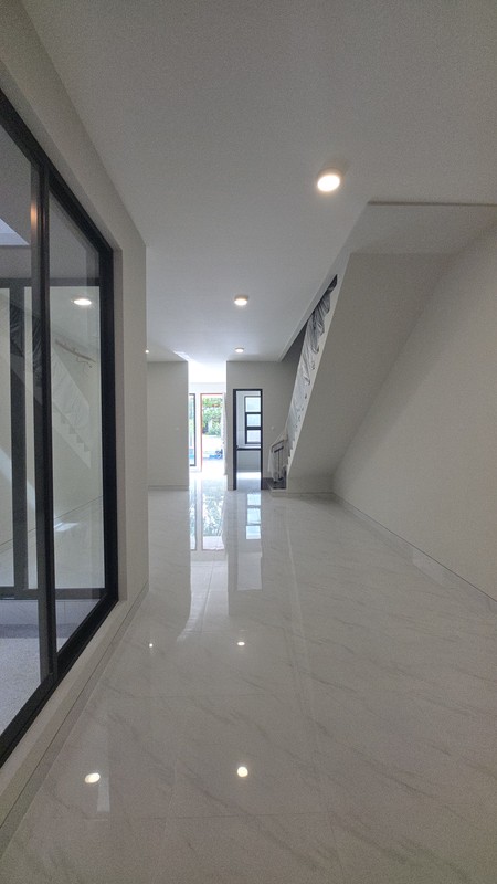 Dijual Rumah Baru Gress di BARUK  Surabaya Timur