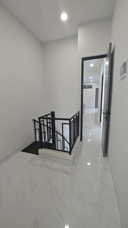 Dijual Rumah Baru Gress di BARUK  Surabaya Timur