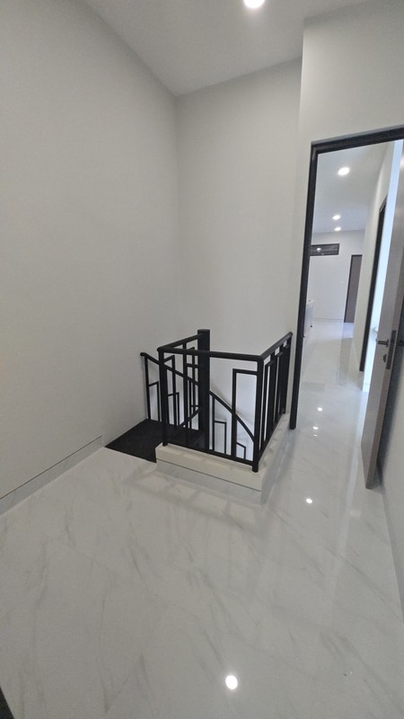 Dijual Rumah Baru Gress di BARUK  Surabaya Timur