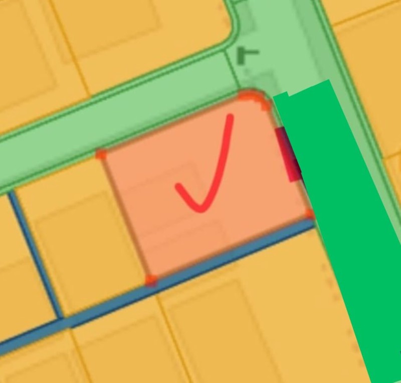 Bangunan tua di daerah senopati, pinggir jalan raya, kebayoran baru, Jakarta Selatan