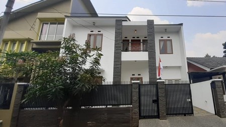 Rumah Bagus Minimalis Siap Huni di  Graha Bintaro
