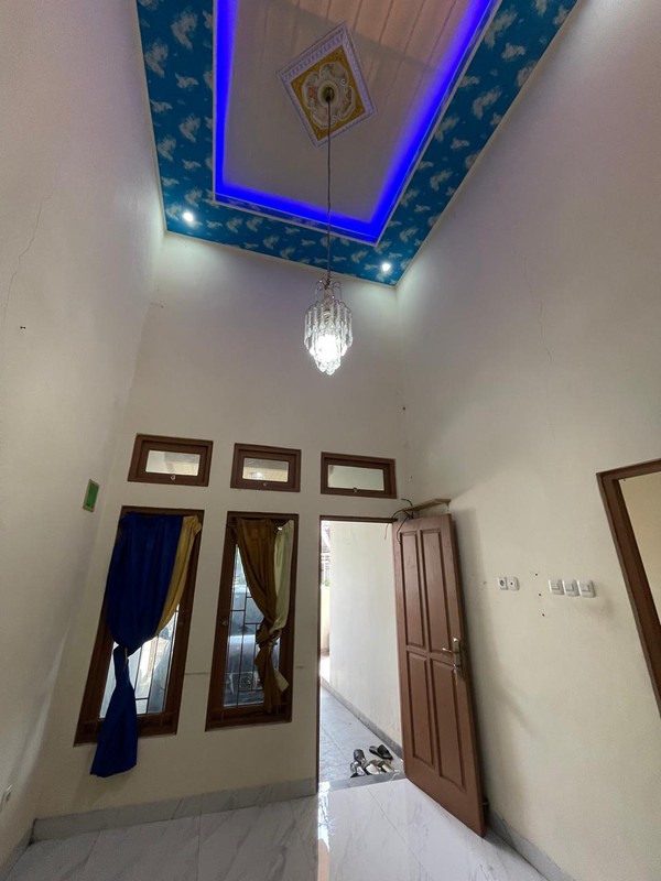 Rumah Cantik 2 Lantai Siap Huni di Bintaro KT 2 KM 2 SHM.