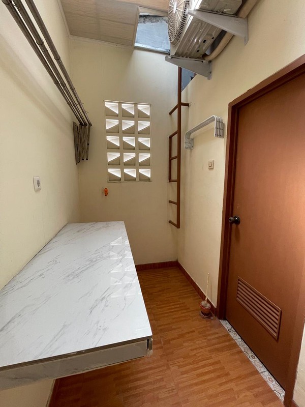 Rumah Cantik 2 Lantai Siap Huni di Bintaro KT 2 KM 2 SHM.