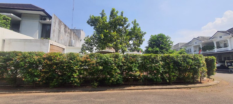 Kavling Hoek dalam Cluster di Kota Wisata