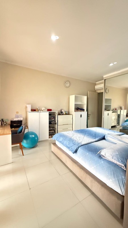 Rumah 2½ Lantai Siap Huni dengan Hunian Nyaman dan Asri @Bintaro, Sektor 7