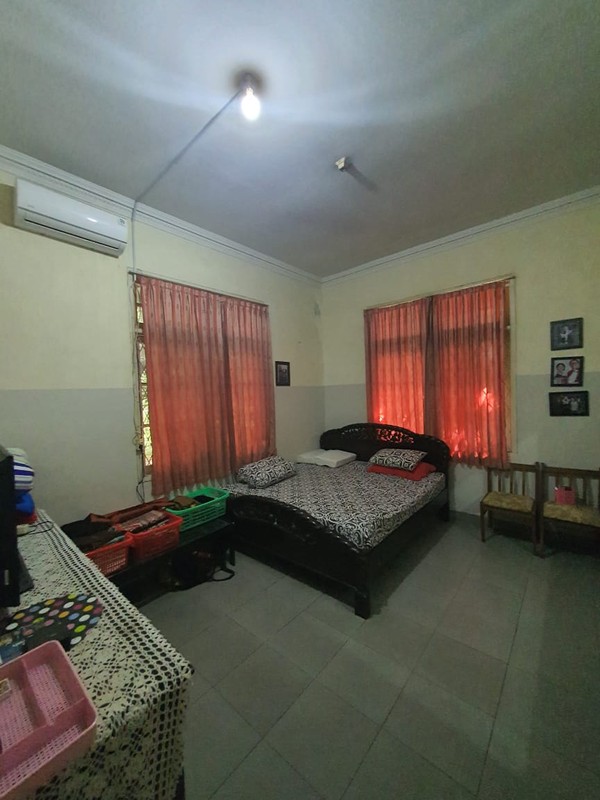 Rumah dengan Luas 3900 m2 dan Bangunan 700 m2 di @Pamulang Barat