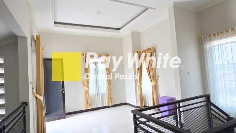 Rumah Cantik di Nagrak Cangkuang Bandung