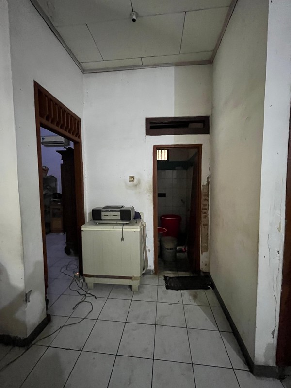 Rumah Semi Furnished di Cirendeu - Dekat ke MRT Lebak Bulus