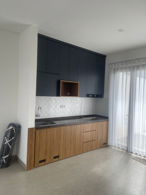 Rumah Cantik Siap Huni di Ciputat Lokasi Stategis KT 3+1 KM 3+1 Surat SHM