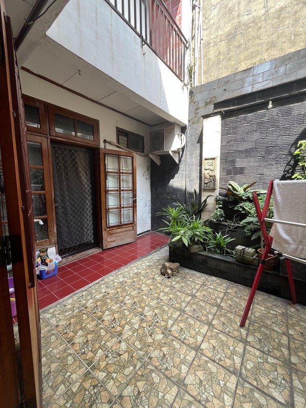 Rumah Terawat di Cinere Depok, Dekat ke Tol