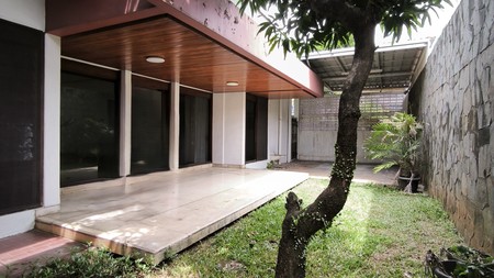Rumah Asri Siap Huni dalam komplek yang Tenang di Jl. Bendi, Kebayoran Lama JakSel