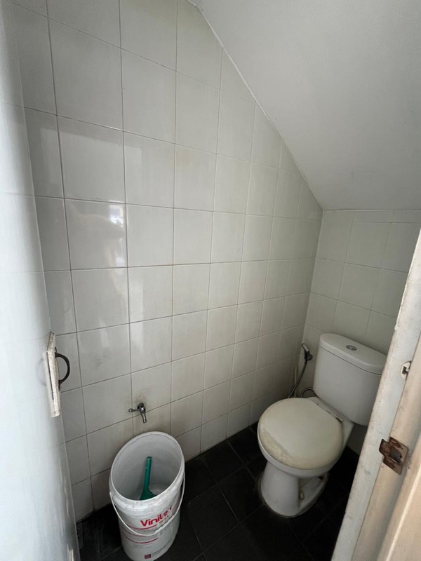 Ruko 2 Lantai Disewakan di Cinere - Area Ramai, Harga Kompetitif