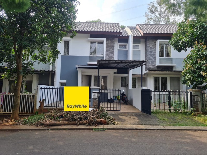 Rumah Boulevard di Legenda Wisata, Cibubur