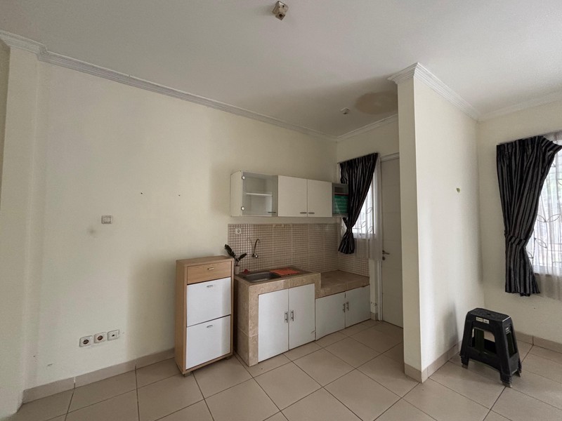 Rumah Boulevard di Legenda Wisata, Cibubur