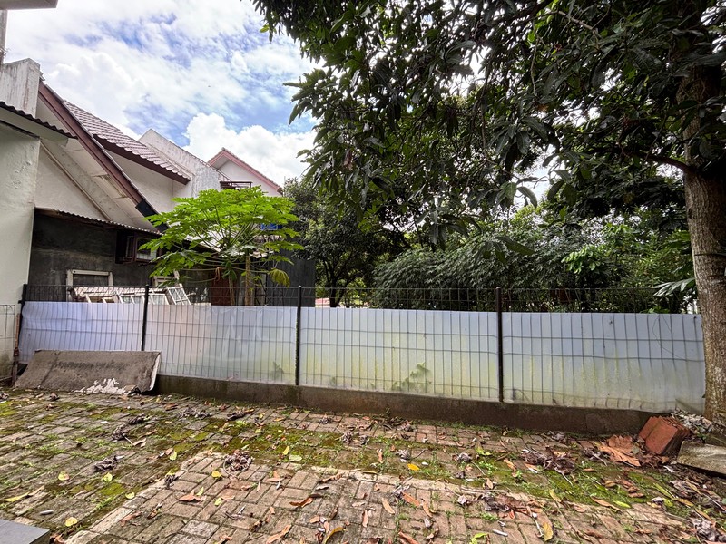 Rumah Boulevard di Legenda Wisata, Cibubur