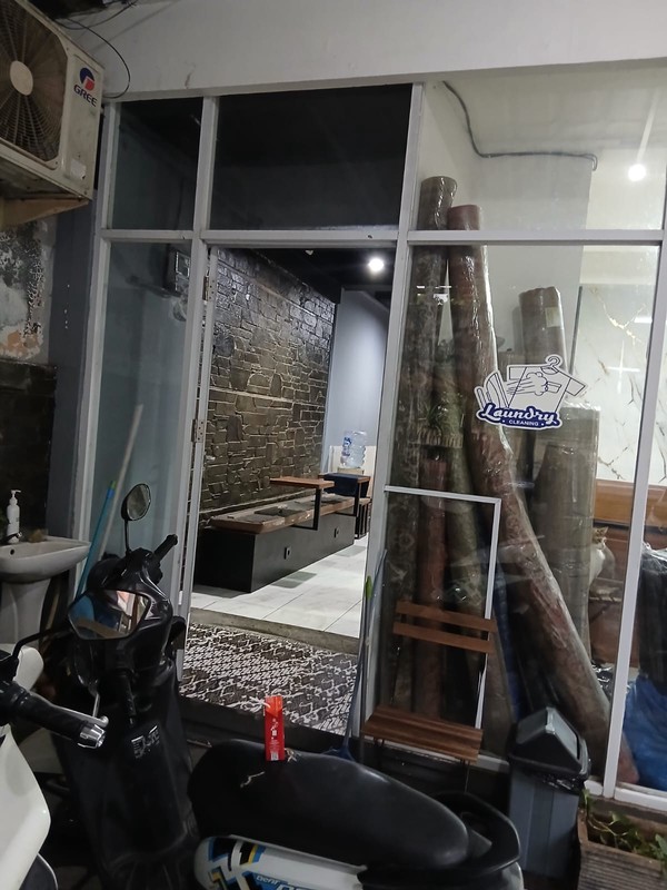 [DISEWA] Ruang Usaha di Bintaro Sektor 9 Lokasi Strategis.