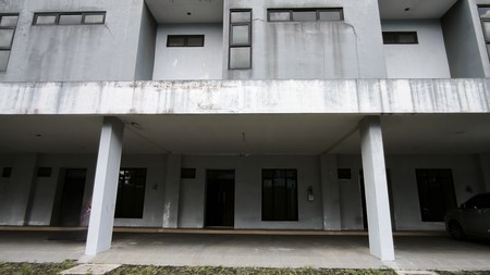 NEW TOWNHOUSE Lokasi Strategis Di Veteran Bintaro Pesanggrahan Jaksel