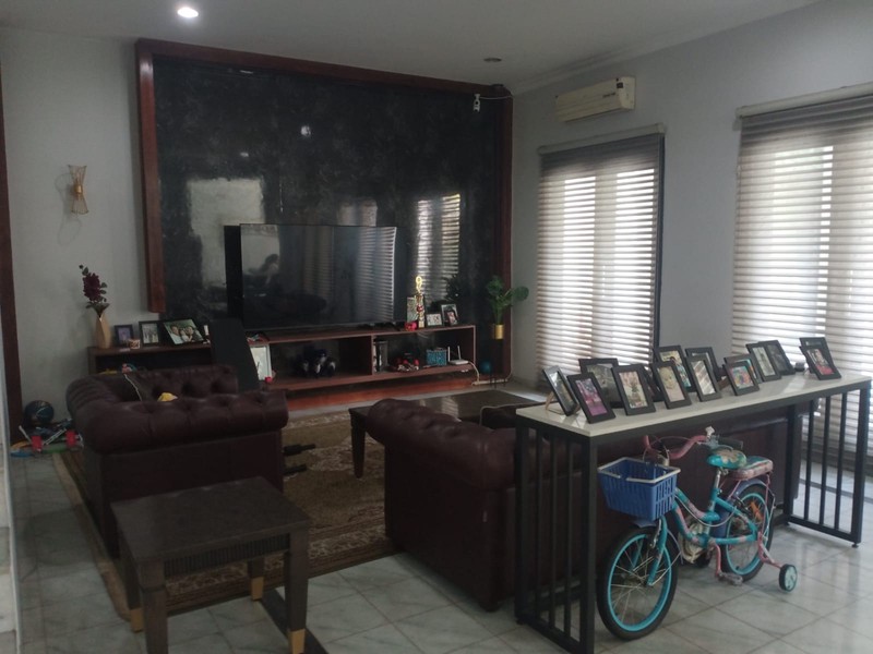 Rumah Asri & Lokasi Startegis di Pondok Pinang, Pondok Indah , Jakarta Selatan dengan spesifikasi sbb : 