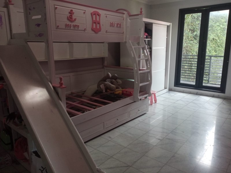 Rumah Asri & Lokasi Startegis di Pondok Pinang, Pondok Indah , Jakarta Selatan dengan spesifikasi sbb : 