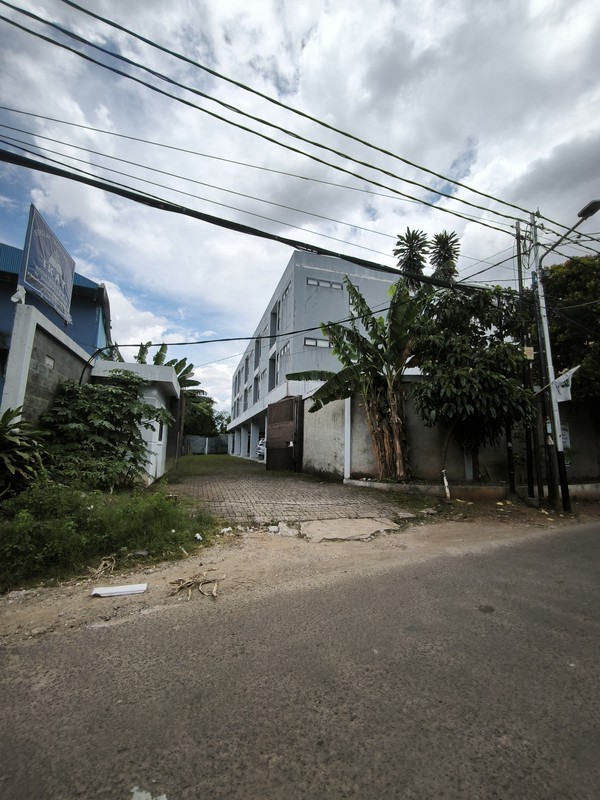 NEW TOWNHOUSE Lokasi Strategis Di Veteran Bintaro Pesanggrahan Jaksel - POSISI HOEK