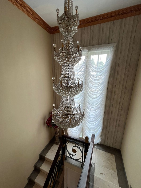 Rumah Mewah Posisi Hook Siap Huni dengan Hunian Nyaman dan Asri @Bintaro