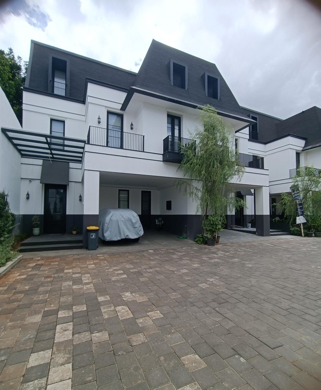 Rumah Bagus Di Tetha House, Jl Pondok Pinang Kebayoran Lama Jakarta Selatan