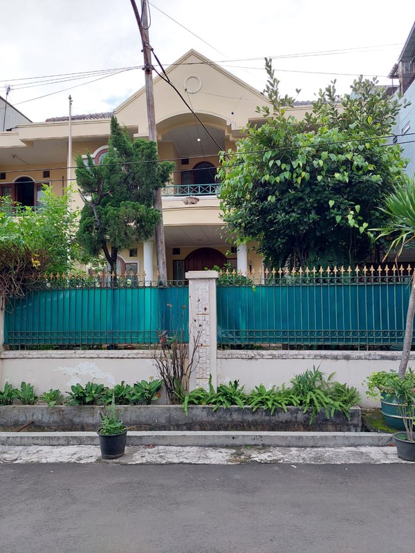 Rumah Bagus Di Jl Deperdag Radio Dalam Jakarta Selatan