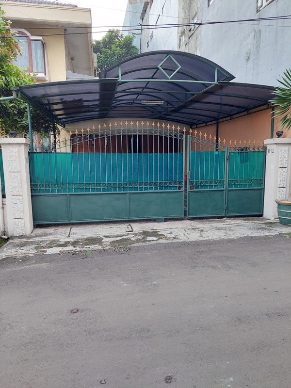 Rumah Bagus Di Jl Deperdag Radio Dalam Jakarta Selatan