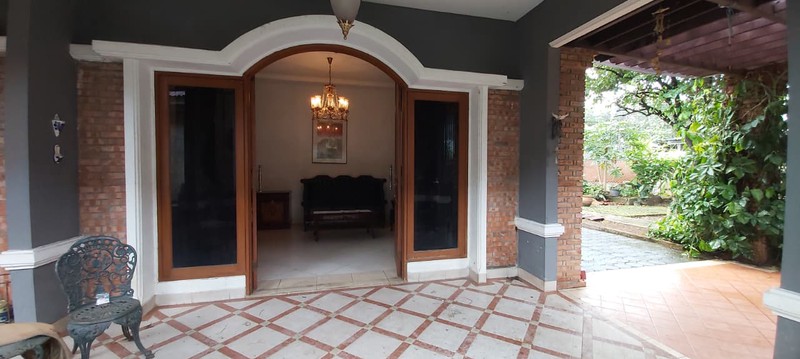 Rumah Bagus Di Jl H Saiyan Pondok Ranji Tangerang Selatan