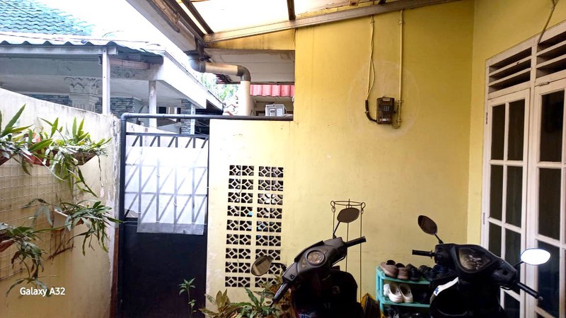 Rumah Bagus Di Jl Merpati Raya Ciputat Tangerang Selatan
