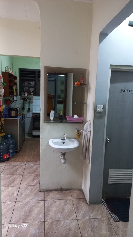 Rumah Bagus Di Jl Merpati Raya Ciputat Tangerang Selatan