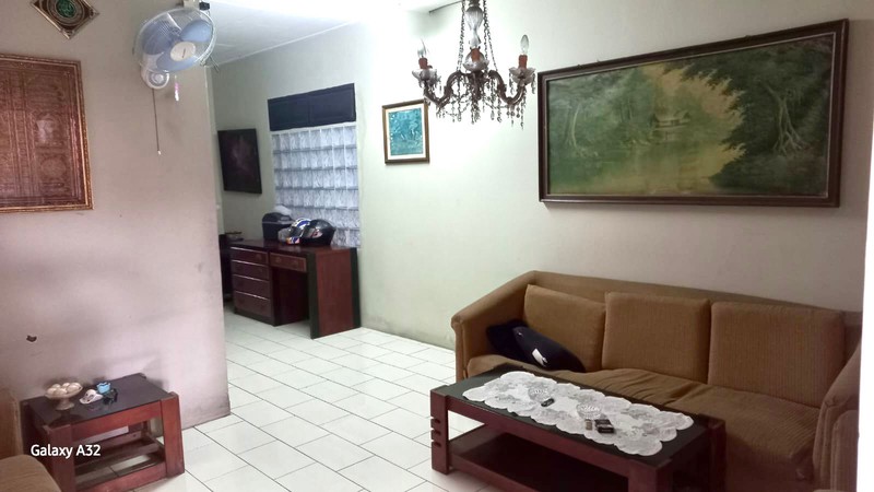 Rumah Bagus Di Jl Merpati Raya Ciputat Tangerang Selatan