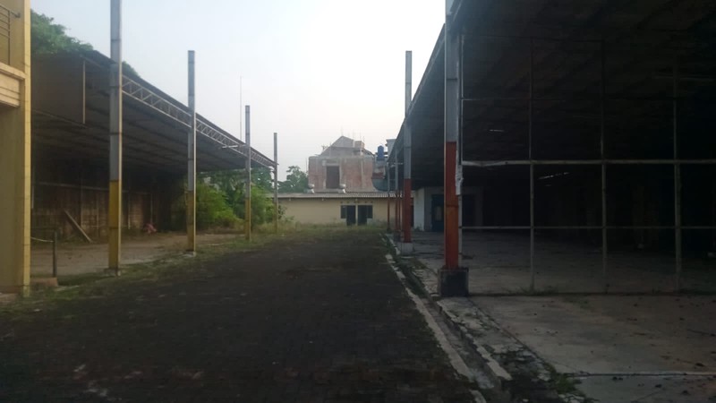 Bengkel Dan Gudang Di Lokasi Strategis Di Jl Pondok Cabe Raya Pamulang