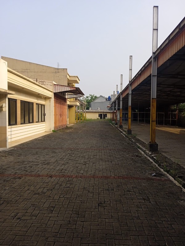 Bengkel Dan Gudang Di Lokasi Strategis Di Jl Pondok Cabe Raya Pamulang