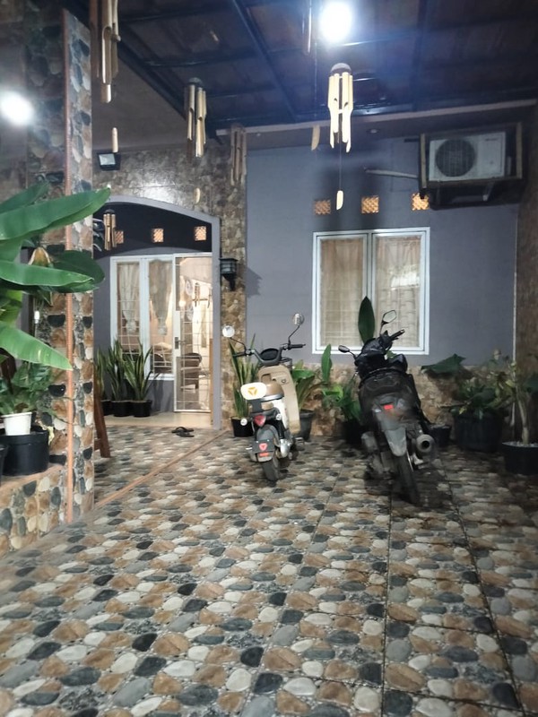 Rumah Siap Huni dengan Hunian Nyaman dan Asri di Sawangan, Depok