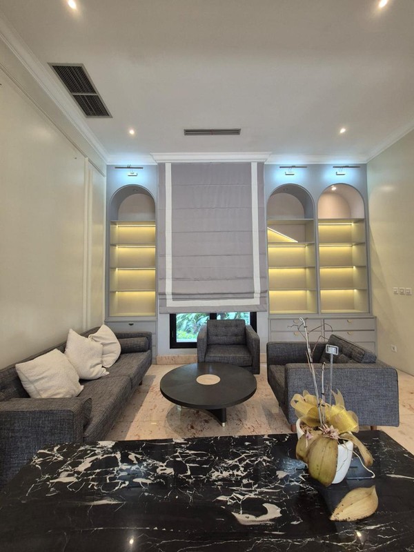 House for rent in Premium Area Kebayoran Baru