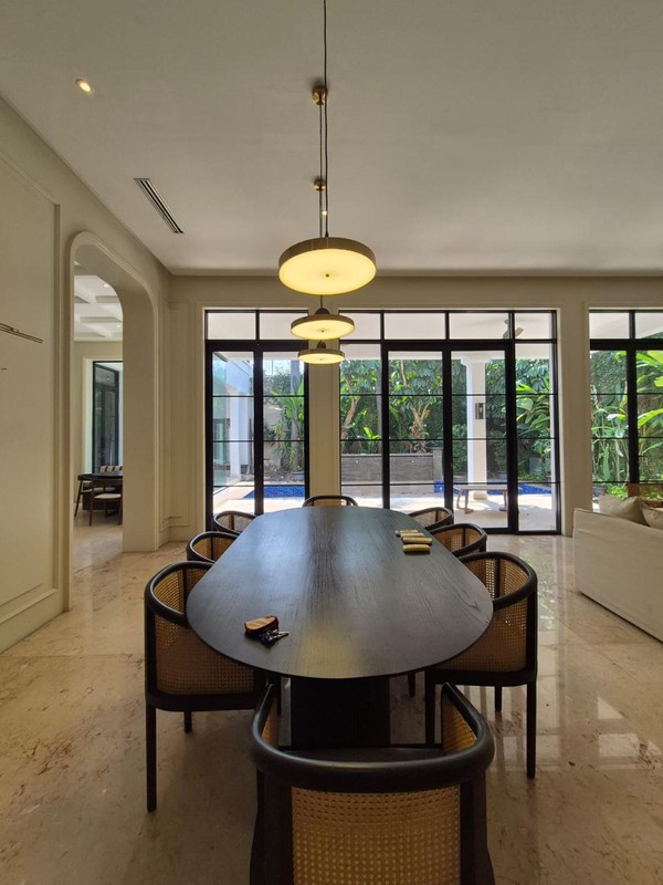 House for rent in Premium Area Kebayoran Baru