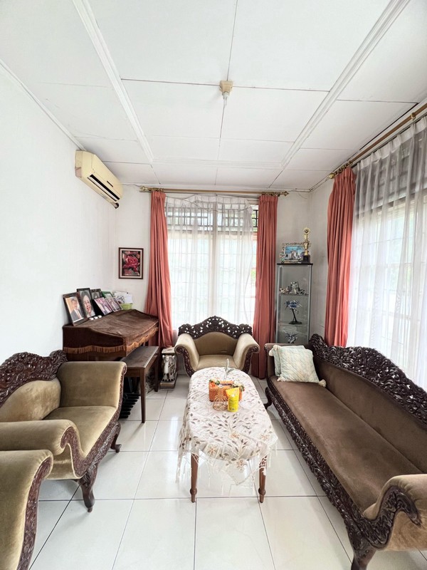 Rumah siap Huni,posisi hoek di Bintaro Jaya 9