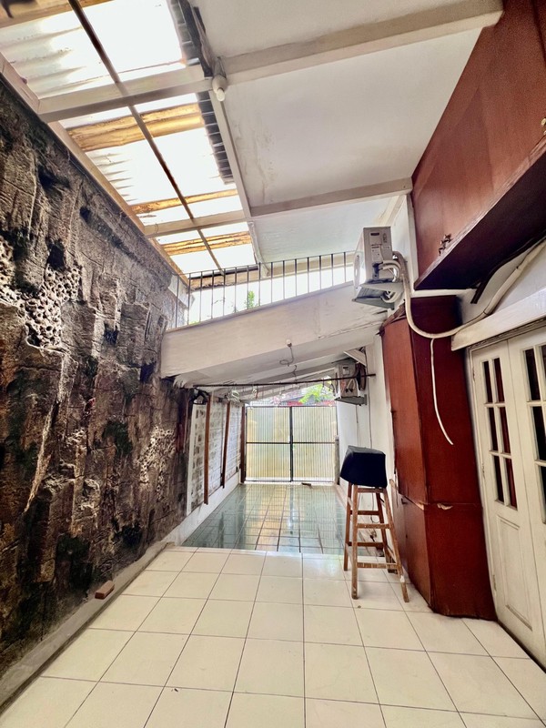 Rumah siap Huni,posisi hoek di Bintaro Jaya 9