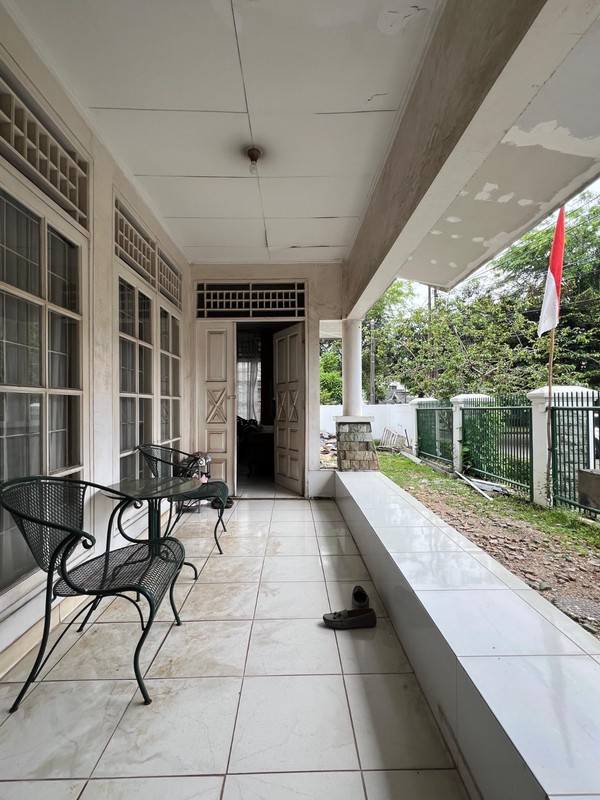 Rumah siap Huni,posisi hoek di Bintaro Jaya 9