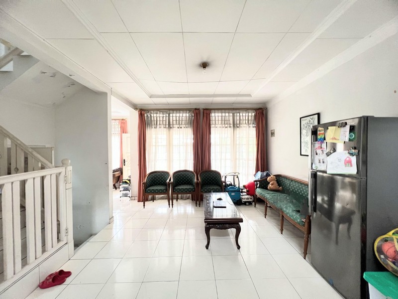 Rumah siap Huni,posisi hoek di Bintaro Jaya 9